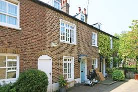 moving to wimbledon - a small cottage