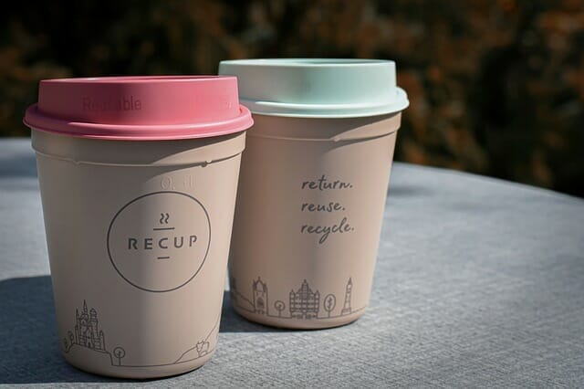 Environmentally friendly paper cups